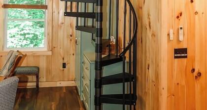 Cozy Winter Cabin âą Near N. Conway & Pleasant Mt