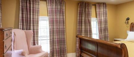 1 chambre, bureau, fer et planche à repasser, Wi-Fi