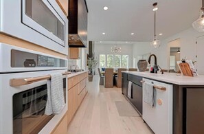 Microwave, oven, stovetop, dishwasher