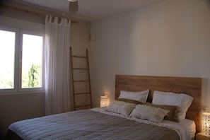 3 bedrooms, WiFi, bed sheets - Casa Looma Splash in the lovely swimming pool (Benitachell)