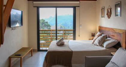 Estudios no Capivari by The Lodges