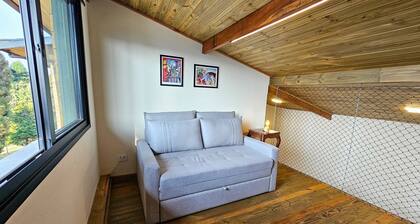 Estudios no Capivari by The Lodges