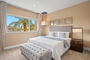 4 bedrooms, iron/ironing board, WiFi, bed sheets