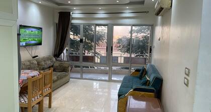 Cozy 3 room apartment in Almaamoura Beach