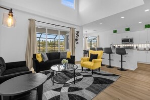 Interior - 5 Bedrooms/ 3.5 Bathrooms/ Sunset Lakes (2943 SV) (Kissimmee)