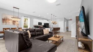 Living area - 5 Bedrooms/ 5.5 Bathrooms/ Solterra (4671 TD) (Davenport)