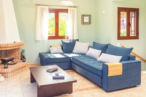 Villa | Oppholdsområde | Peis