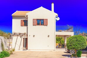 Exterior - Richmond Villa- Stunning Villa and Views (Kefalonia)