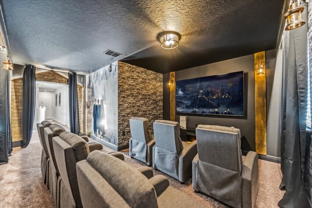 4176 Oaktree Dr (18).jpg