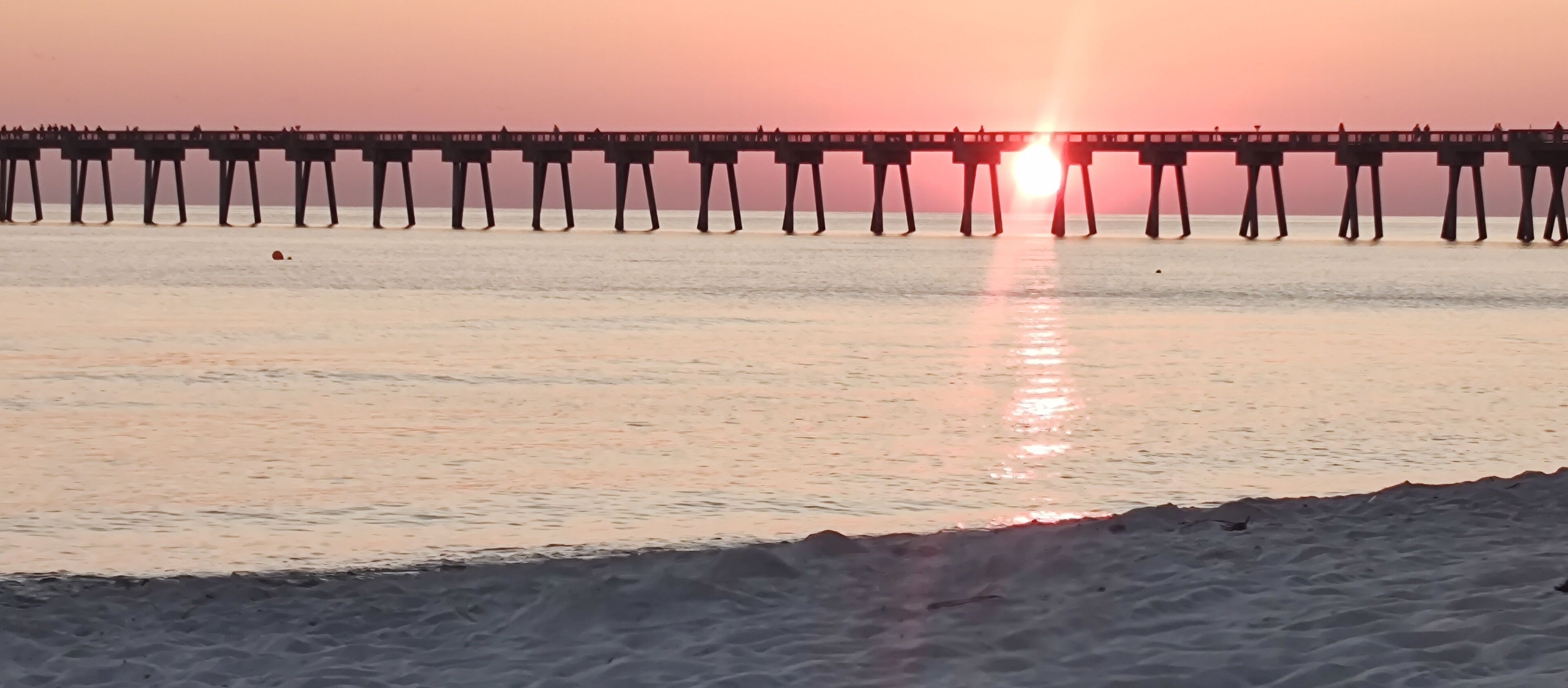 Chaises longues, serviettes de plage