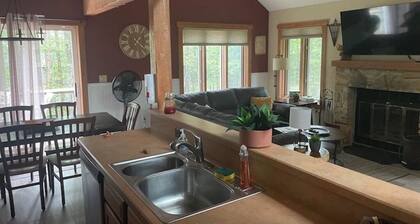 Cozy mountain retreat for rent