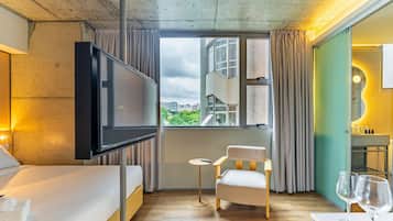 Premier Suite | 1 bedroom, free WiFi, bed sheets