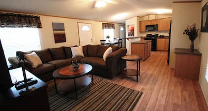 Eagle Ford Village Suites Dilley