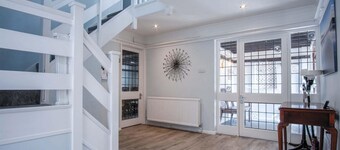 Bryn View – 5 Bedroom Holiday Home – Oxwich