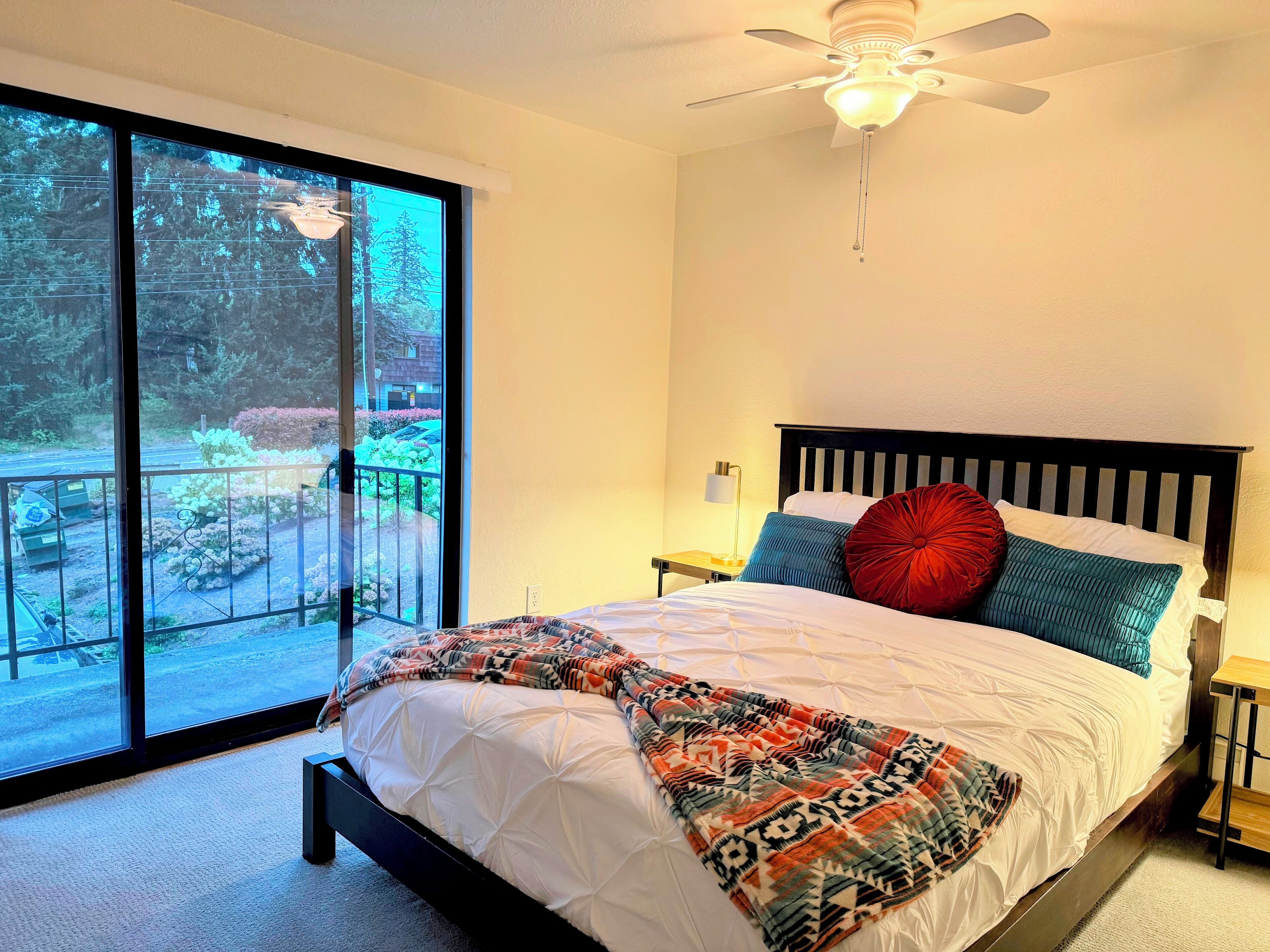 2 bedrooms, iron/ironing board, travel crib, free WiFi