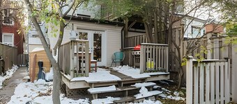 Charming Family House 3 Bdr with Balcony