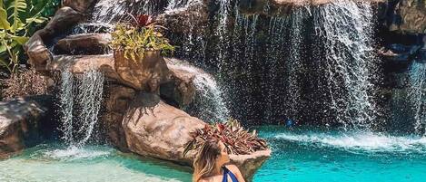 Outdoor pool, pool umbrellas, sun loungers