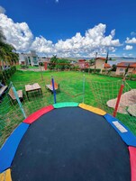 Área de juegos infantiles al aire libre