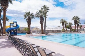 Pool - 2 Bed, 1 Bath Las Palmas Condo (St. George)