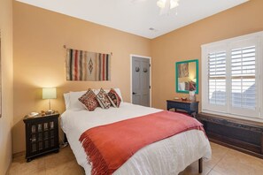 3 bedrooms, desk, iron/ironing board, WiFi