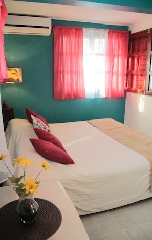 1 bedroom, desk, iron/ironing board, free WiFi