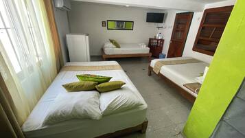 3 chambres, fer et planche Ă repasser, Wi-Fi gratuit, draps fournis