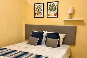 1 bedroom, iron/ironing board, free WiFi, bed sheets - Private studio for 3 guests. A/C, Wi-Fi, TV, equipped kitchen. Steps from the beach. (Centro Isla Mujeres)