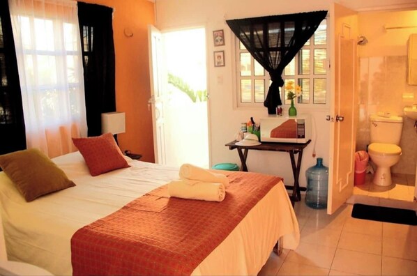 1 bedroom, free WiFi, bed sheets