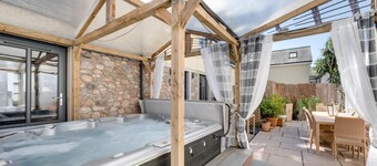 5 Bed in Torquay (oc-rutlod)