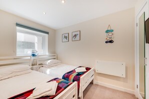 2 多间卧室、熨斗/熨衣板、免费 WiFi、床单