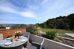 Outdoor dining - 2 Bed in Brixham (oc-bh056) (Brixham)