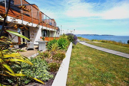 2 Bed in Brixham (oc-bh056)