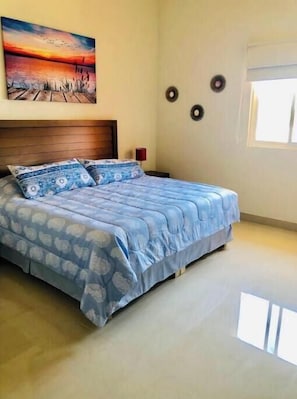 2 dormitorios, tabla de planchar con plancha, wifi gratis y ropa de cama