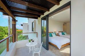 4 bedrooms, in-room safe, iron/ironing board, travel cot - Beautiful 4-bedroom condo in luxurious Punta Mita Resort with private pool! (Punta de Mita)