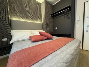 1 bedroom, free WiFi, bed sheets - Mirage Holiday House (Bergamo)