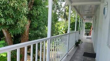 Bagian depan properti