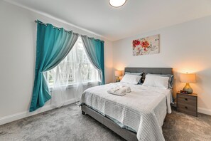 4 chambres, bureau, fer et planche à repasser, accès Internet