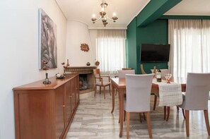 Dining - Penthouse 5th floor-2bd apt with view big verandas (Athina)