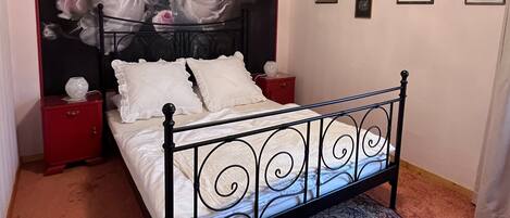 1 Schlafzimmer, Bügeleisen/Bügelbrett, kostenloses WLAN, Bettwäsche