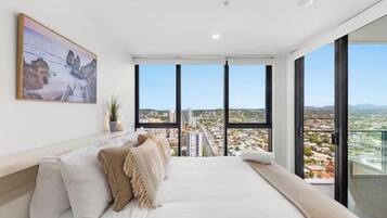 2 Schlafzimmer, Schreibtisch, Bügeleisen/Bügelbrett, WLAN