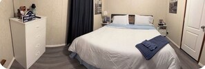 3 bedrooms, iron/ironing board, WiFi, bed sheets