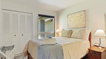 3 bedrooms, desk, iron/ironing board, free WiFi