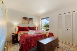 3 dormitoris, escriptori, planxa i posts de planxar i wifi gratuïta 