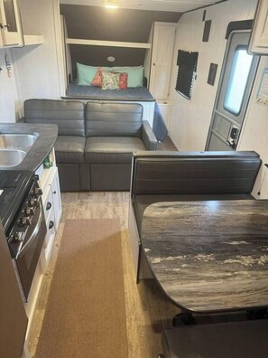 星評価なしの画像、2 / 9、ボタン