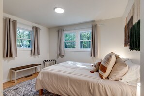 3 عدّة غرف نوم وواي فاي مجانًا وملاءات أسرّة