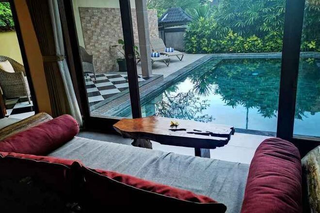 Kolam renang terbuka