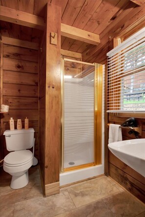 Towels - Cozy Pigeon Forge Cabin w/ Mountain Views (Pigeon Forge)