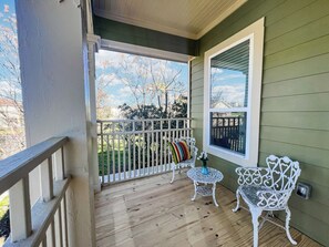 Property grounds - Modern Historic Downtown Apartment (San Antonio)