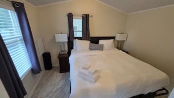 2 bedrooms, free WiFi, bed sheets