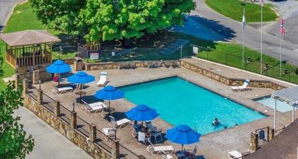 2BR Mountain Stay w/ King Bed | Sleeps 5